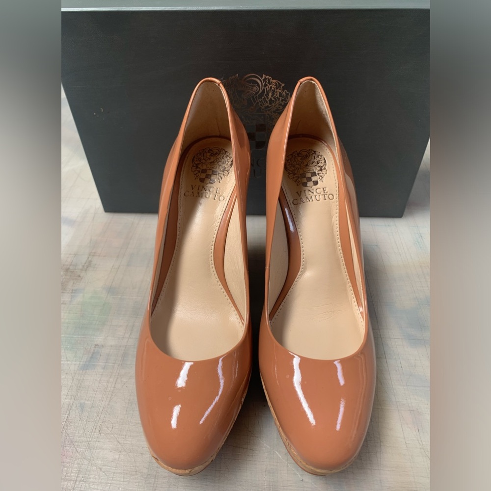 Vince Camuto Rosewood Soft Cow Patent 7.5M